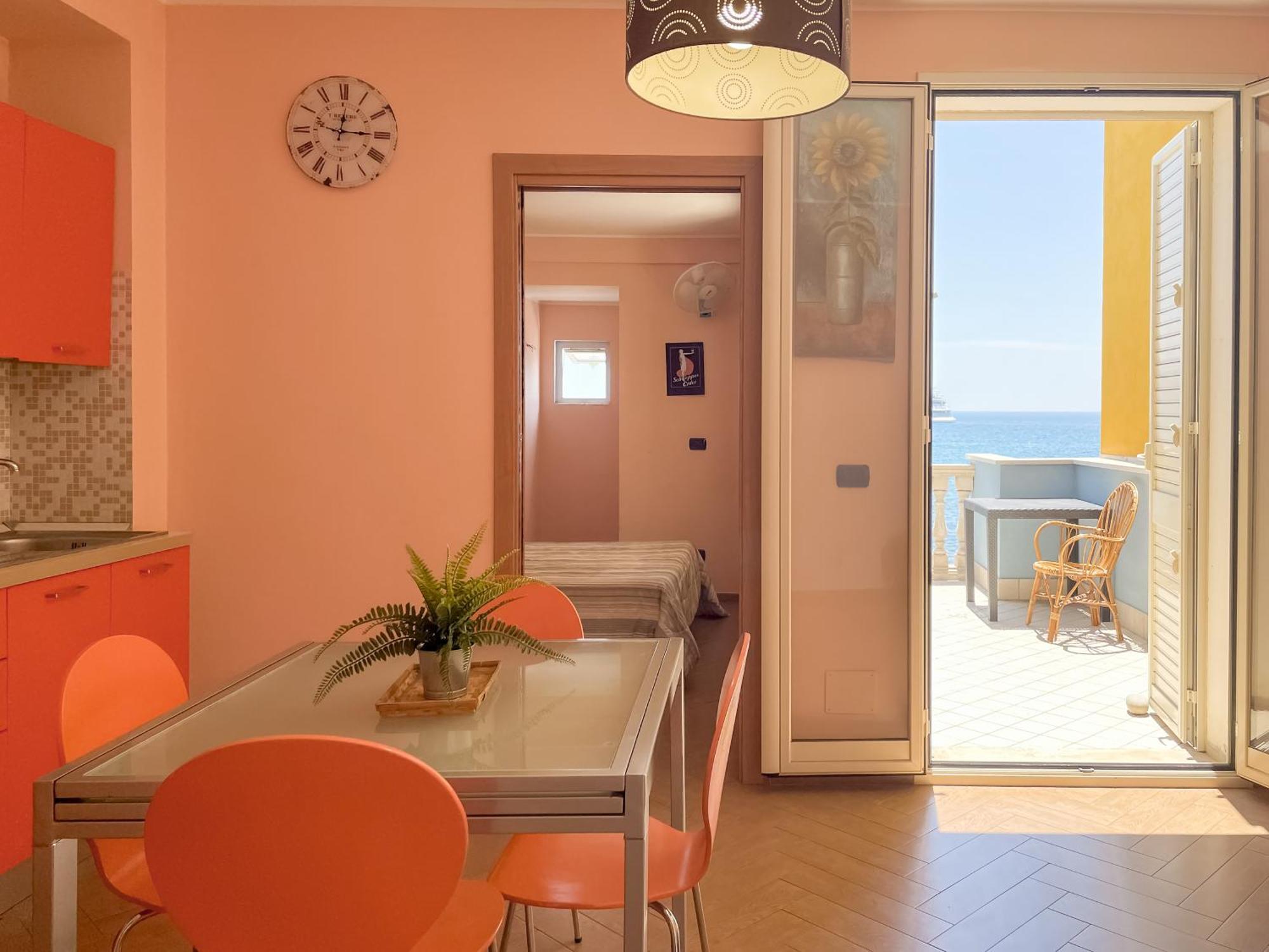 Maremare Apartments Giardini Naxos Eksteriør billede